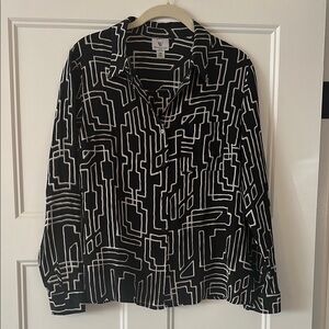 Geometric Black and White Blouse